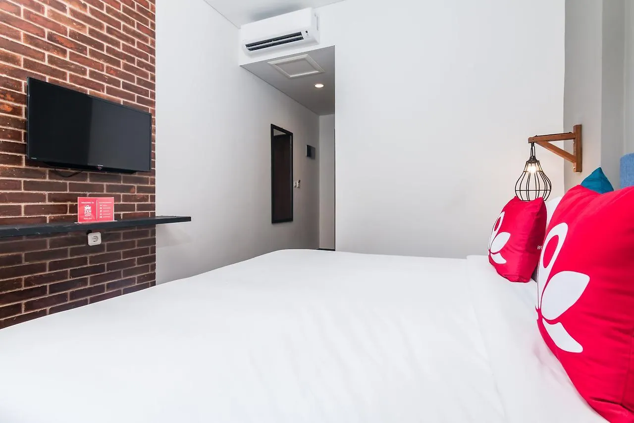 Zen Rooms Plawa Seminyak Otel